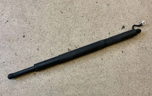 BMW 5 G60 G61 Tailgate/trunk strut/damper 5A1CED6