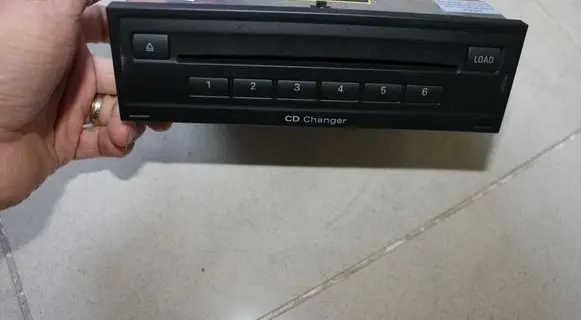 Audi A6 S6 C6 4F CD/DVD changer 4F0035110 MHAD801A
