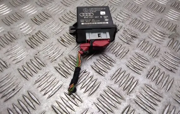 Audi A5 8T 8F Light module LCM 8K0907357B