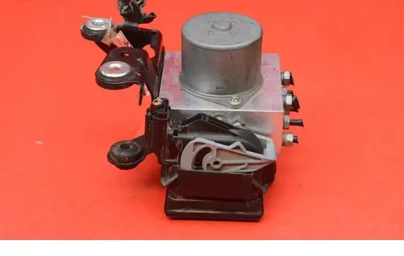 Ford Mondeo MK IV ABS Pump 9G912C405AB
