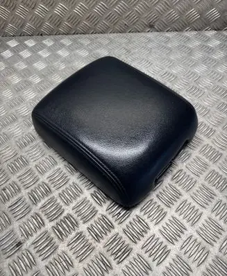 Mitsubishi Shogun Armrest