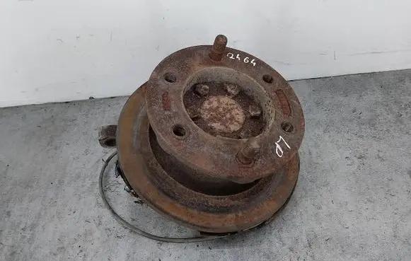 Front wheel hub spindle knuckle