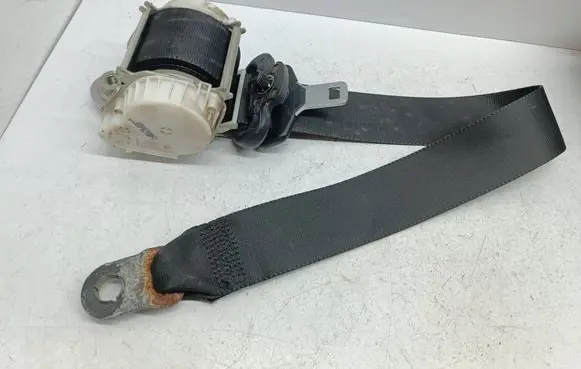 Ford Focus Front seatbelt 4M51A61294AK 33017492 33032388G