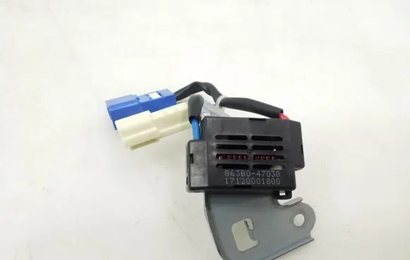 Toyota Prius Prime Radio/CD/DVD/GPS head unit 863B047030