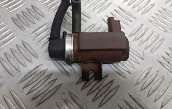 Peugeot 206 Valve vacuum