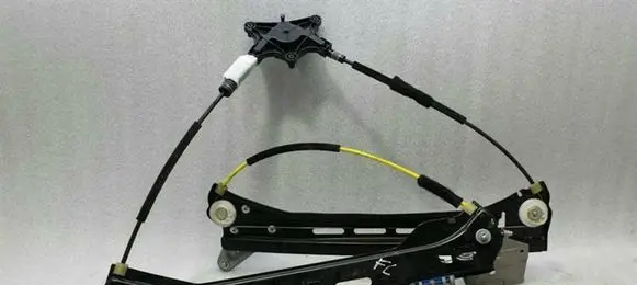 Mercedes-Benz CLS C218 AMG Front window lifting mechanism without motor A2187200379