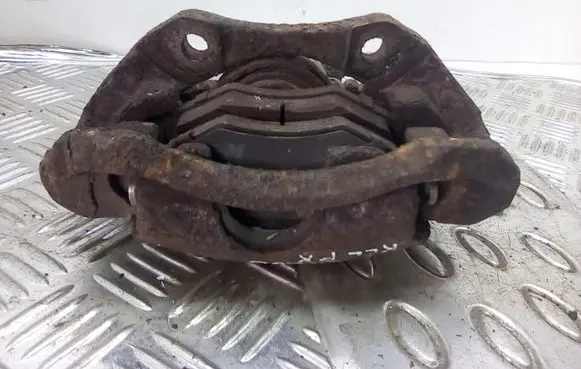 Peugeot 206 Front brake caliper 0204001642