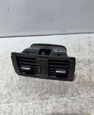 BMW 1 F20 F21 Rear air vent grill 9207330 16828110