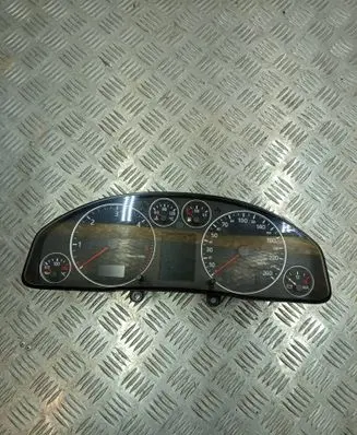 Audi A6 S6 C5 4B Speedometer (instrument cluster)