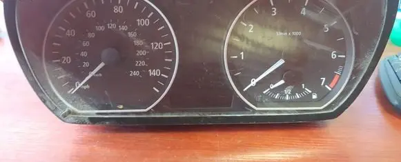 BMW 1 E81 E87 Speedometer (instrument cluster) 6947136 1024962