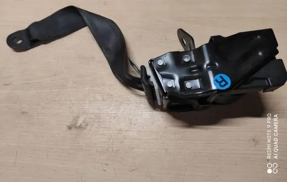 Jaguar XJ X308 Rear seatbelt HNC7064AD