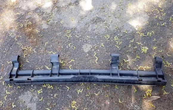 Chrysler Town u0026 Country V Rear bumper support beam 05113107AC