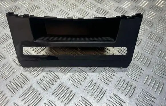 BMW 5 E60 E61 Glove box 314640000