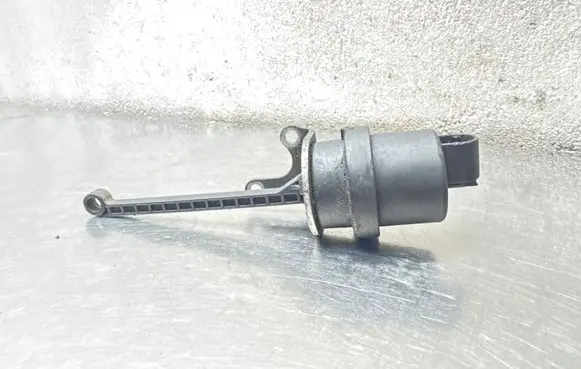 Opel Insignia A Valve vacuum 4010992E