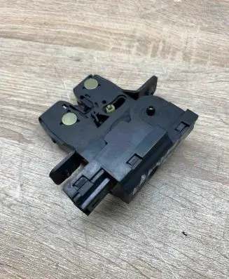 Renault Megane II Tailgate/trunk/boot lock/catch/latch 2200000897B