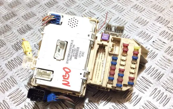 Mazda 6 Fuse module 3861084F00 3677072K21