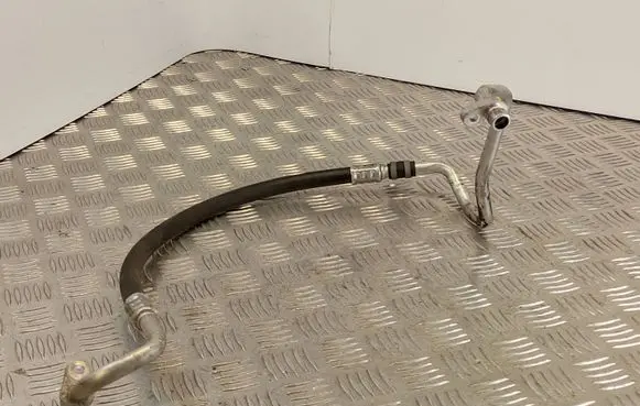 Renault Captur Air conditioning (A/C) pipe/hose 924901662