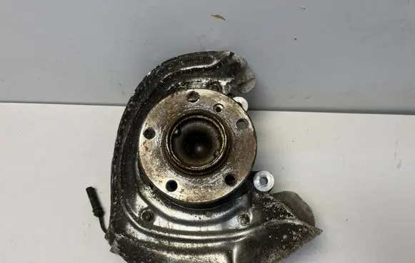 BMW 1 F20 F21 Front wheel hub 6792285 6876840