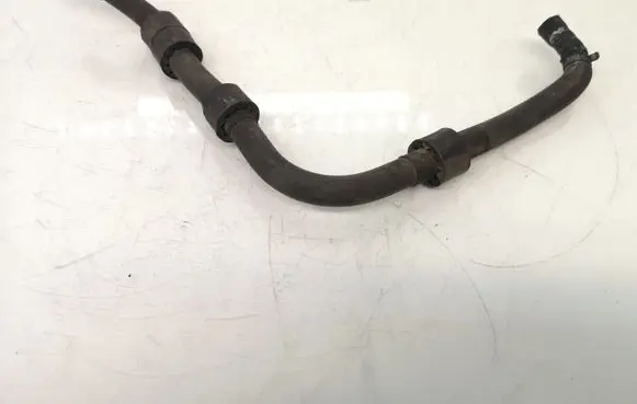 Volkswagen PASSAT B5.5 Engine coolant pipe/hose 038121473C