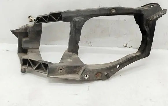 Mitsubishi Colt Headlight/headlamp mounting bracket MN105059