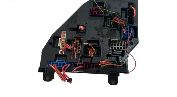 BMW 7 F01 F02 F03 F04 Fuse module 915132204 017033452C