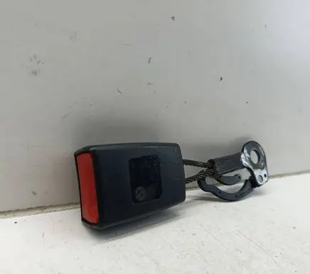 BMW X5 E70 Rear seatbelt buckle 7161640