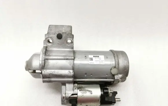 BMW 5 F10 F11 Starter motor 8570846