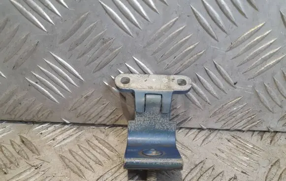 Volkswagen Golf V Tailgate/trunk/boot hinge 1K6827301A