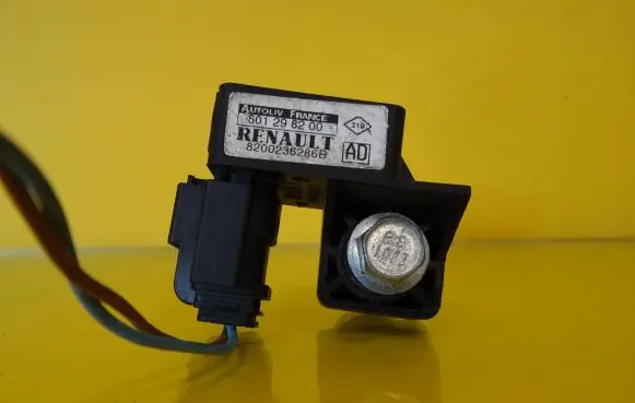 Renault Scenic II - Grand scenic II Airbag deployment crash/impact sensor 8200236286B