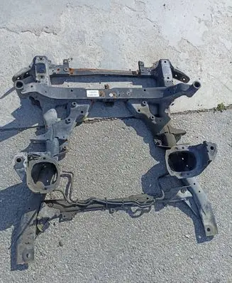 BMW X5 E70 Front subframe P677935702 T4200016