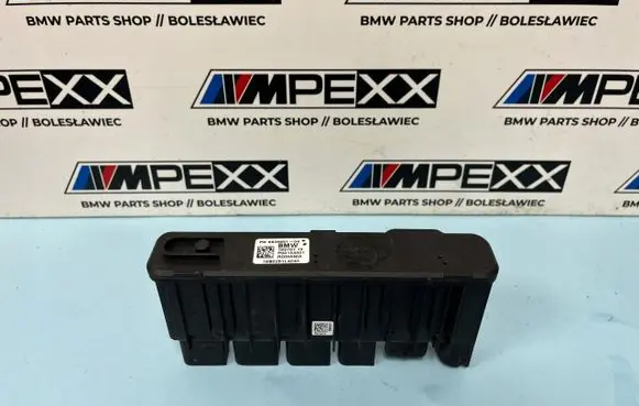 BMW X5 G05 Ignition amplifier control unit 8638551