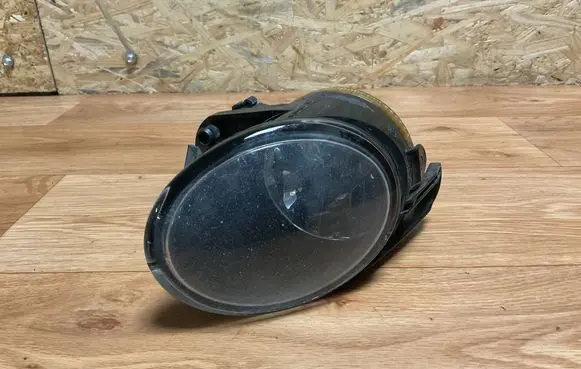Volkswagen PASSAT B6 Front fog light 27129400