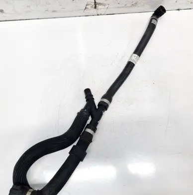 Land Rover Range Rover Evoque L551 Engine coolant pipe/hose L8D218N252AB L8D2-18N252-AB