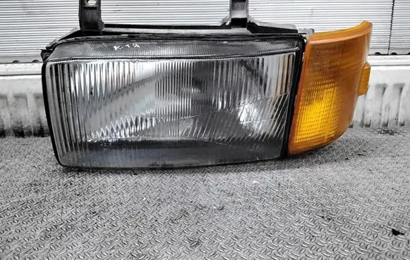 Volkswagen Transporter - Caravelle T4 Headlight/headlamp