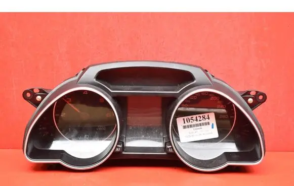 Audi A5 8T 8F Speedometer (instrument cluster) 8T0920900M