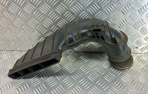BMW X3 F25 Air intake hose/pipe 7812946