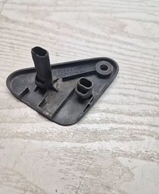 Radiator mount bracket