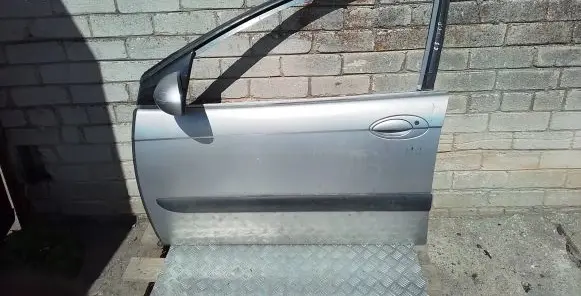 Citroen C5 Front door