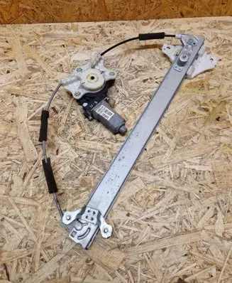 Hyundai i20 (GB IB) Front door window regulator with motor 82460C7000