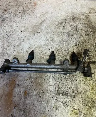 Mazda 626 Fuel main line pipe