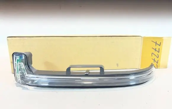 Peugeot 3008 II Mirror indicator light KIERUNKOWSKAZPSA