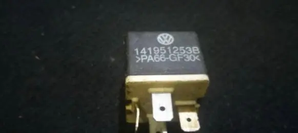 Audi A6 S6 C5 4B Other relay 141951253b