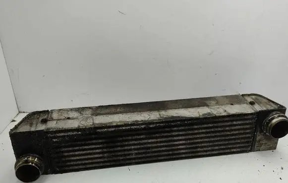 BMW 7 E65 E66 Intercooler radiator 7791909