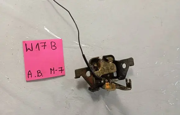 Nissan Micra Tailgate/trunk/boot lock/catch/latch 1212122111