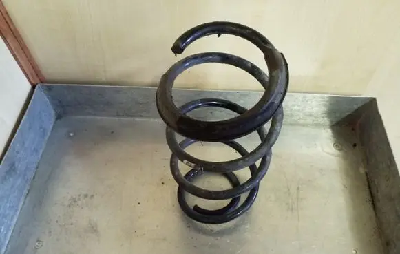 KIA Sportage Front coil spring