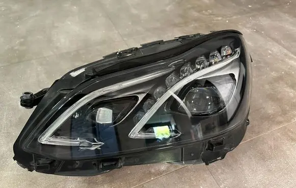 Headlight/headlamp