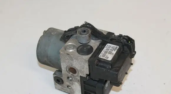 Nissan Almera Tino ABS Pump 476604U102 0265216787