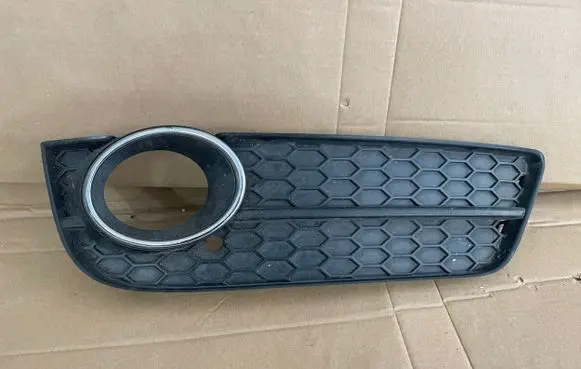 Audi A5 8T 8F Front fog light trim/grill 8T0807682 15053