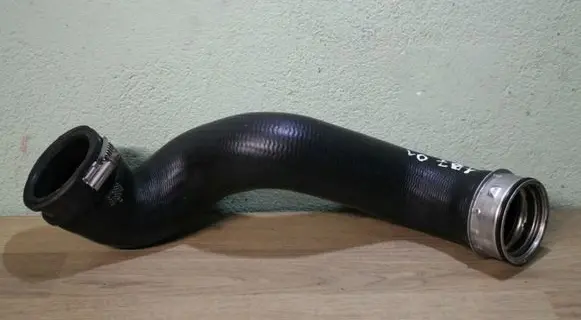 Audi A4 S4 B7 8E 8H Intercooler hose/pipe 8E0145745B