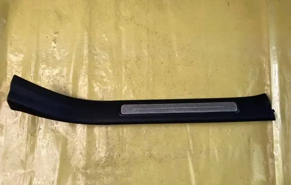 Mercedes-Benz B W245 Rear sill trim cover A1696800774